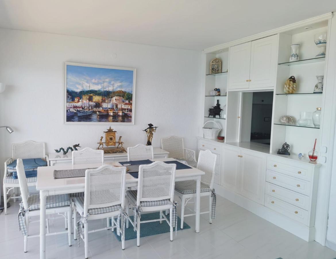 Spacious Seafront Apartment Platja d'Aro Exterior photo