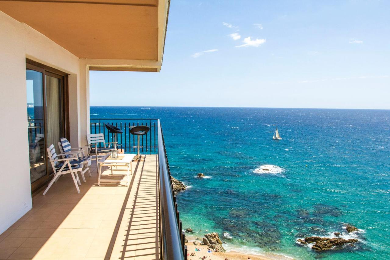 Spacious Seafront Apartment Platja d'Aro Exterior photo