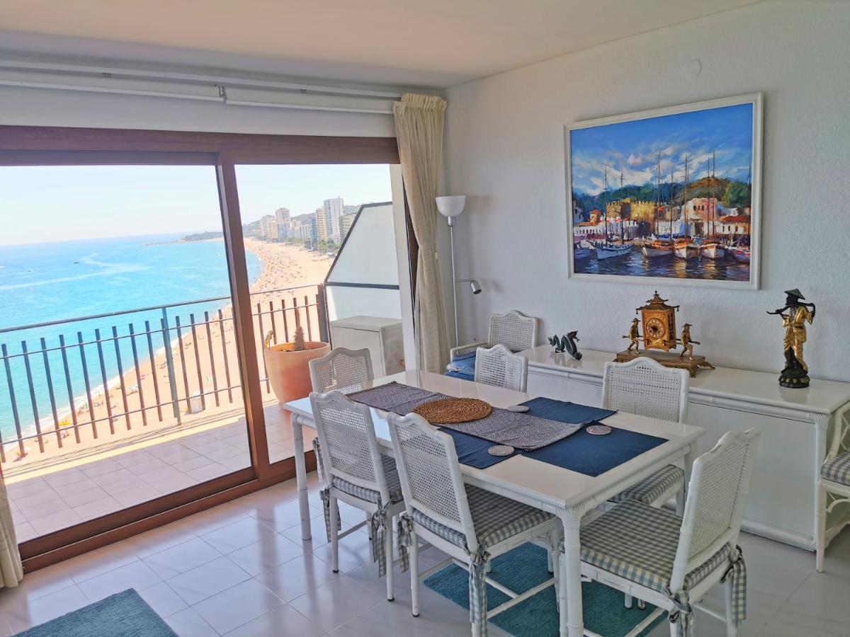 Spacious Seafront Apartment Platja d'Aro Exterior photo